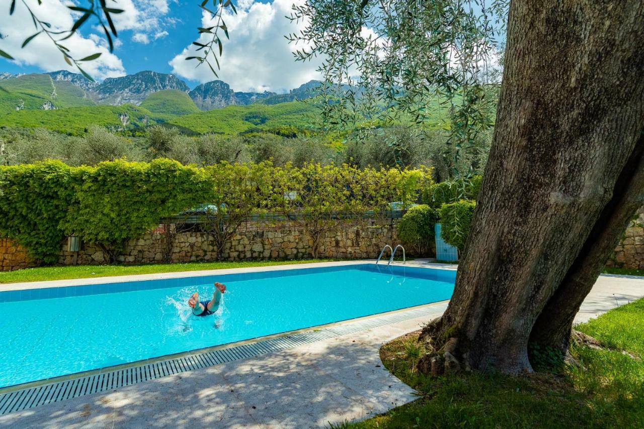 Garden Beth'S House Apartment Brenzone sul Garda Exterior foto