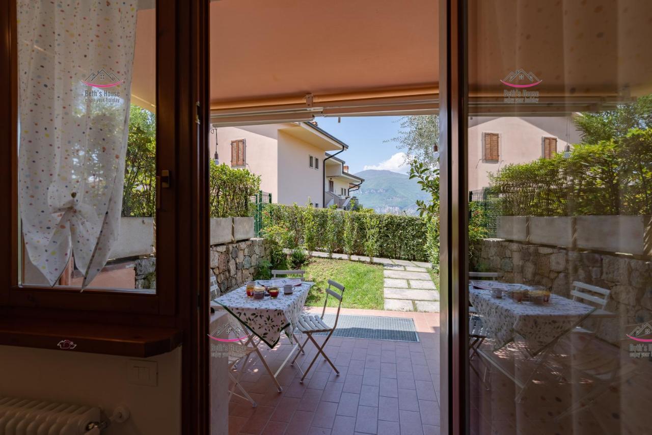 Garden Beth'S House Apartment Brenzone sul Garda Exterior foto