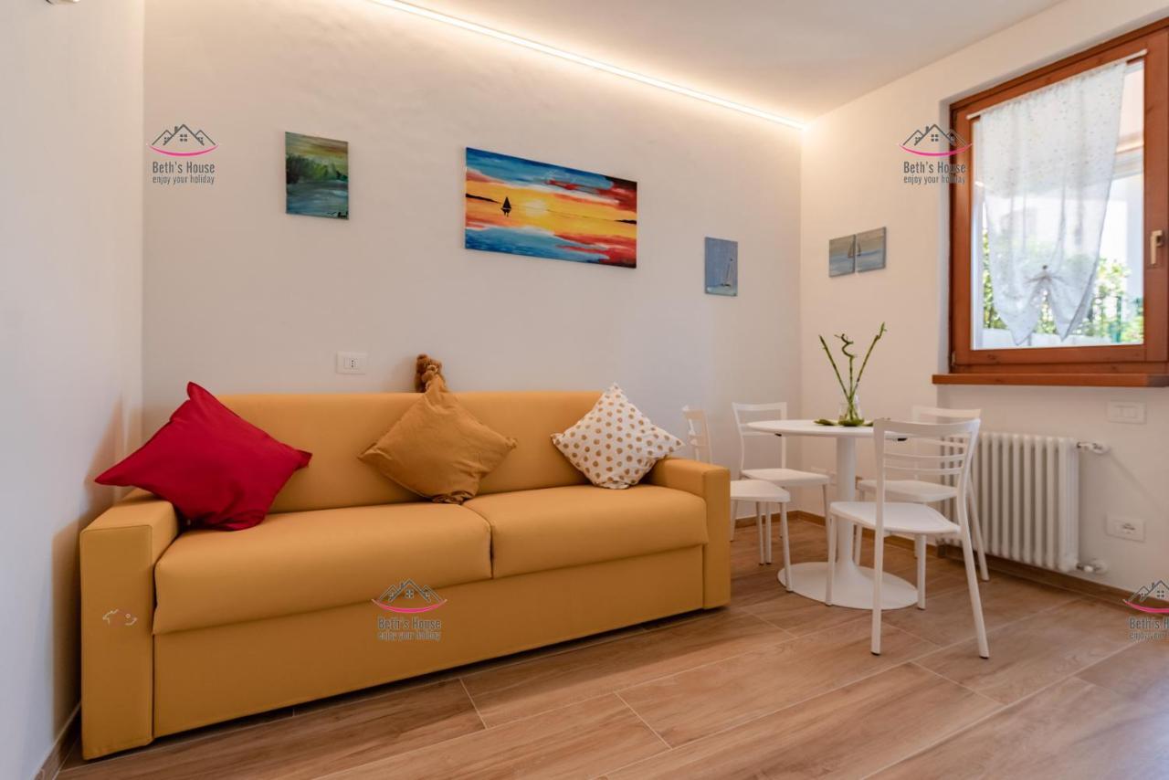 Garden Beth'S House Apartment Brenzone sul Garda Exterior foto