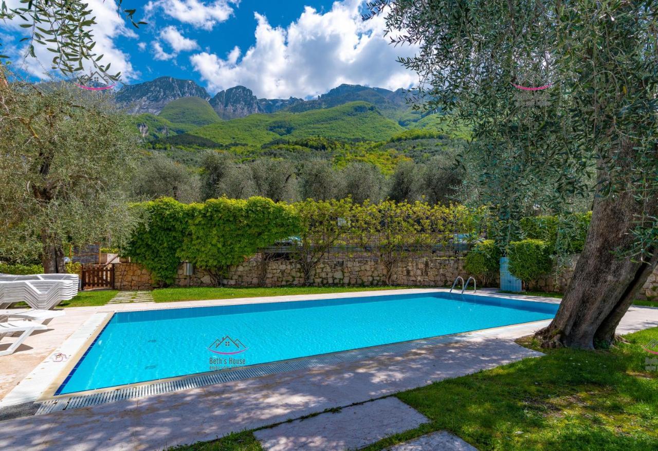 Garden Beth'S House Apartment Brenzone sul Garda Exterior foto