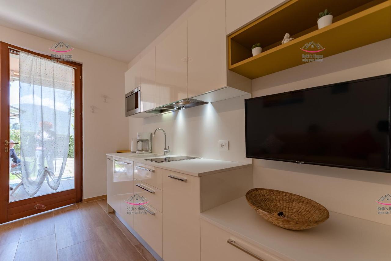 Garden Beth'S House Apartment Brenzone sul Garda Exterior foto